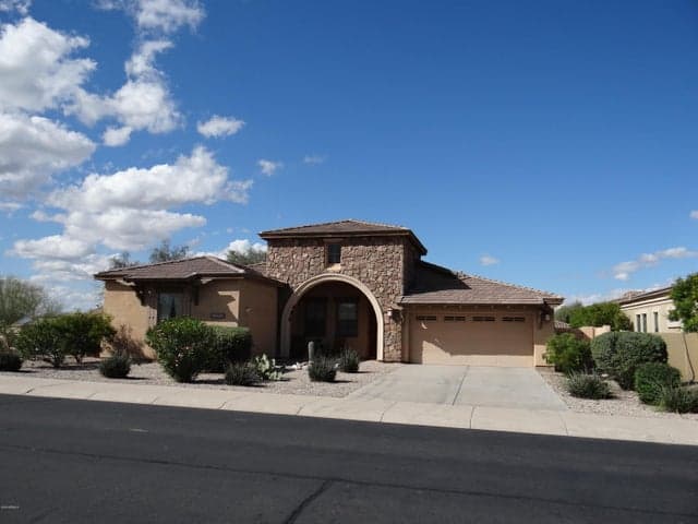 18232 W LAS CRUCES Drive, Goodyear, AZ