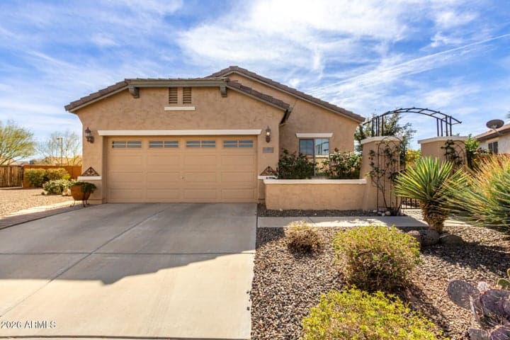 26057 W SEQUOIA Drive, Buckeye, AZ