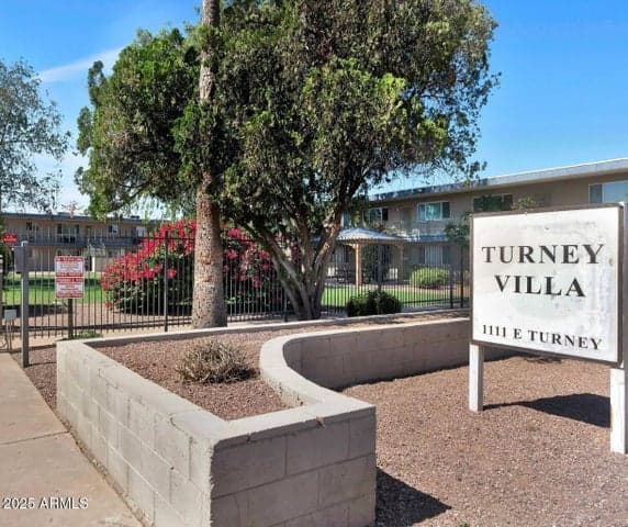 1111 E TURNEY Avenue #18, Phoenix, AZ