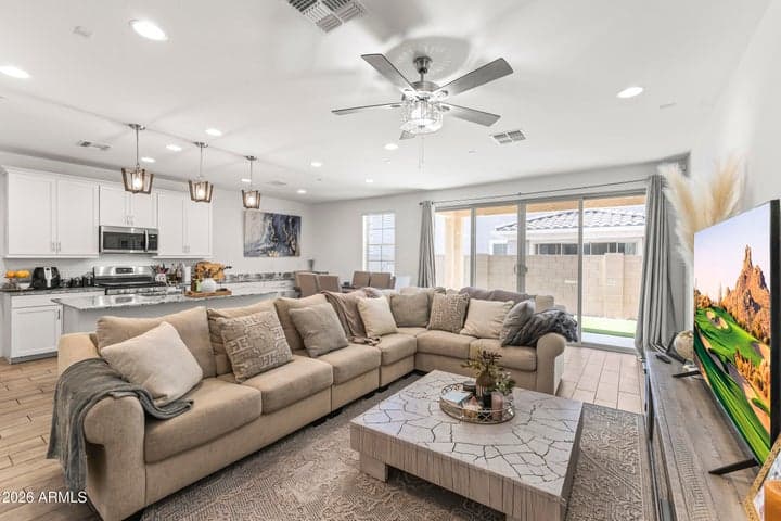 654 S BEEBE Street, Gilbert, AZ