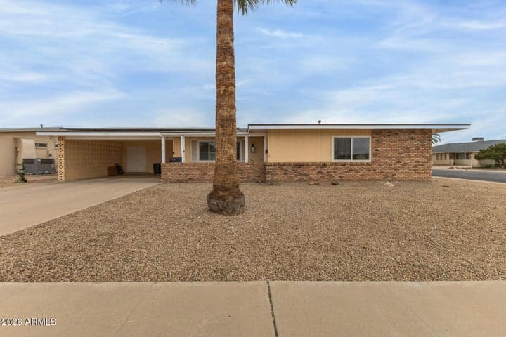 9916 W CLAIR Drive, Sun City, AZ