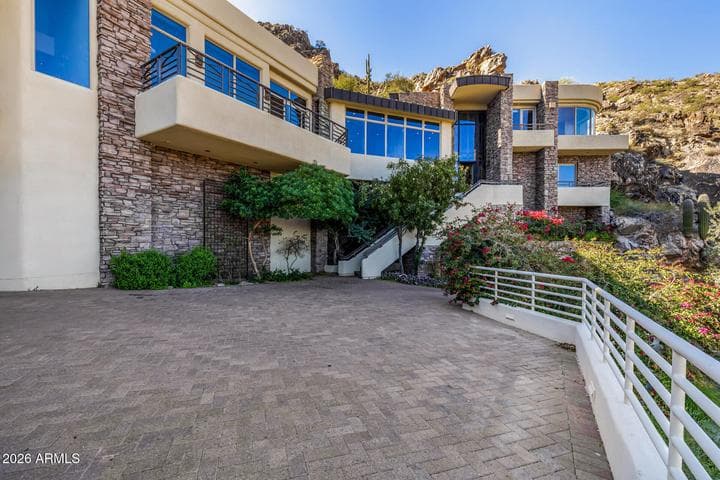 5676 E CHENEY Drive, Paradise Valley, AZ