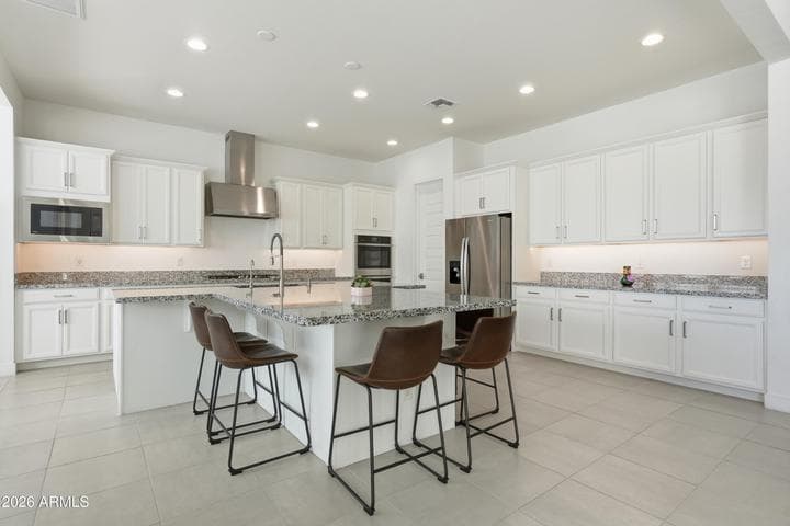 3407 E VALENCIA Drive, Phoenix, AZ