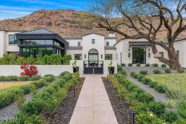 6126 E JOSHUA TREE Lane, Paradise Valley, AZ