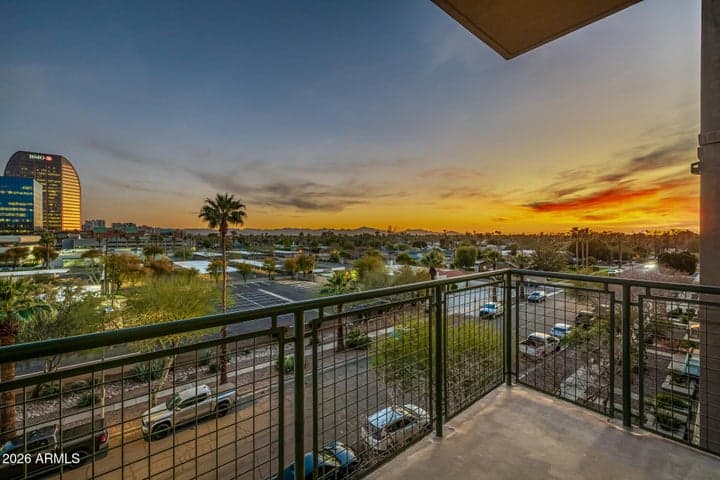 16 W ENCANTO Boulevard #408, Phoenix, AZ