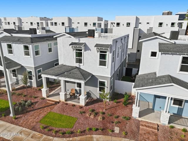 134 W HOLCOMB Lane, Phoenix, AZ