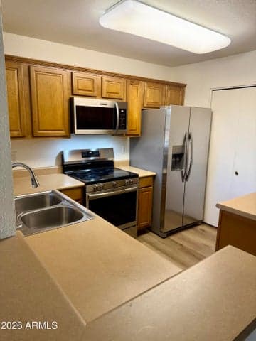 1880 E MORTEN Avenue #202, Phoenix, AZ