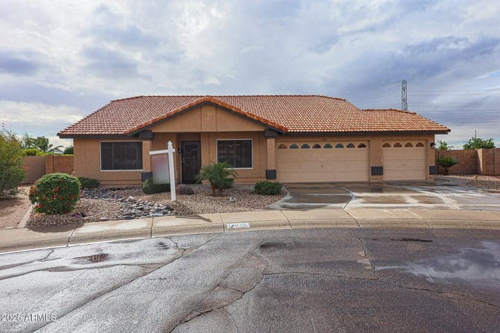 11059 W IRMA Lane, Peoria, AZ