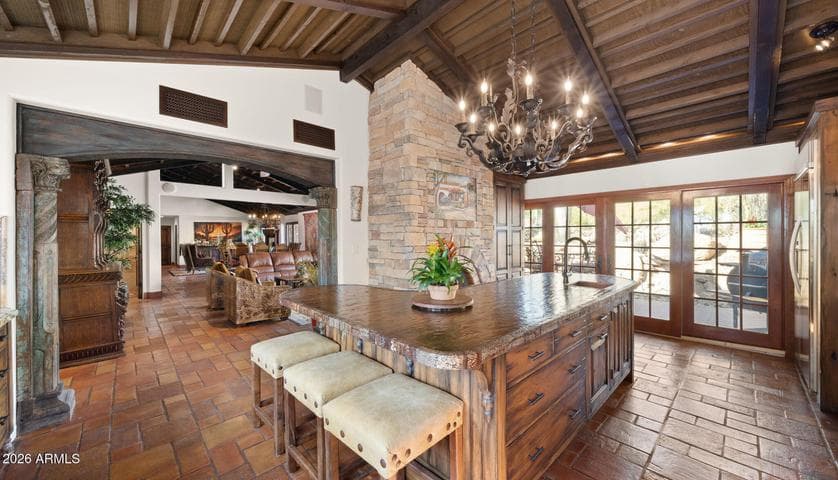 35035 N WHILEAWAY Road, Carefree, AZ