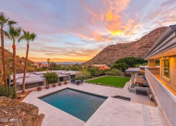 3500 E LINCOLN Drive #22, Phoenix, AZ