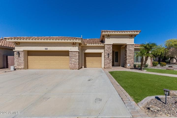 2324 W BLAYLOCK Drive, Phoenix, AZ