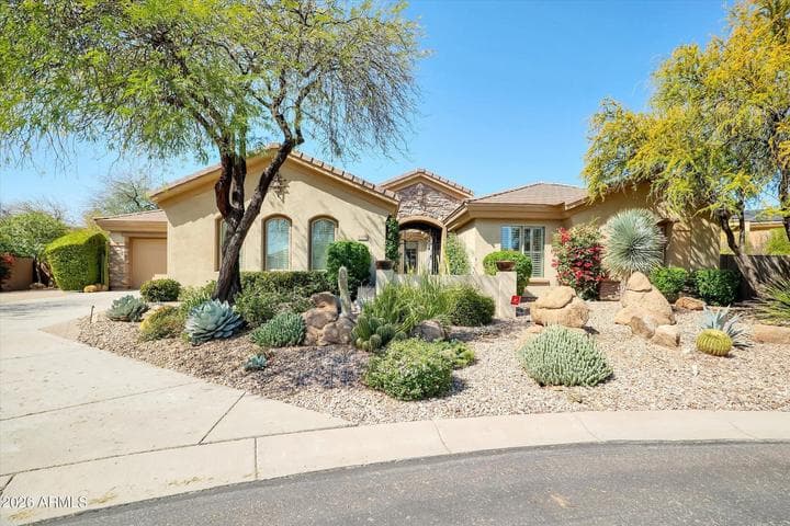 40808 N THUNDER HILLS Court, Phoenix, AZ