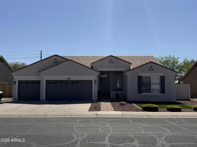 155 E LIBERTY Lane, Gilbert, AZ