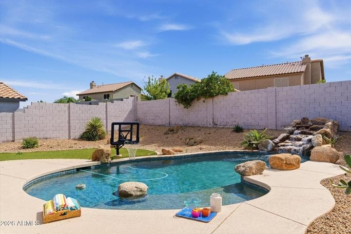 1723 E Blackhawk Drive, Phoenix, AZ