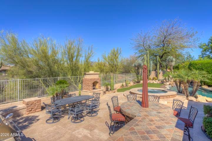 5556 E Sierra Sunset Trail, Cave Creek, AZ