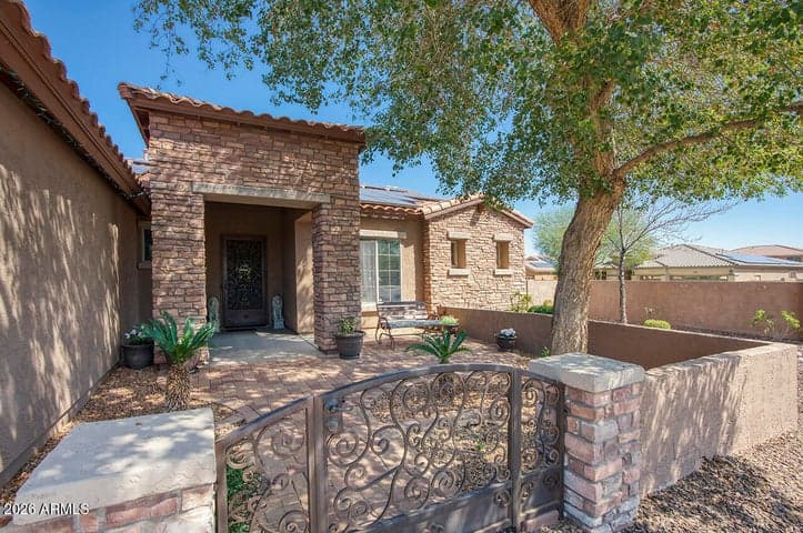 19326 W MEDLOCK Drive, Litchfield Park, AZ