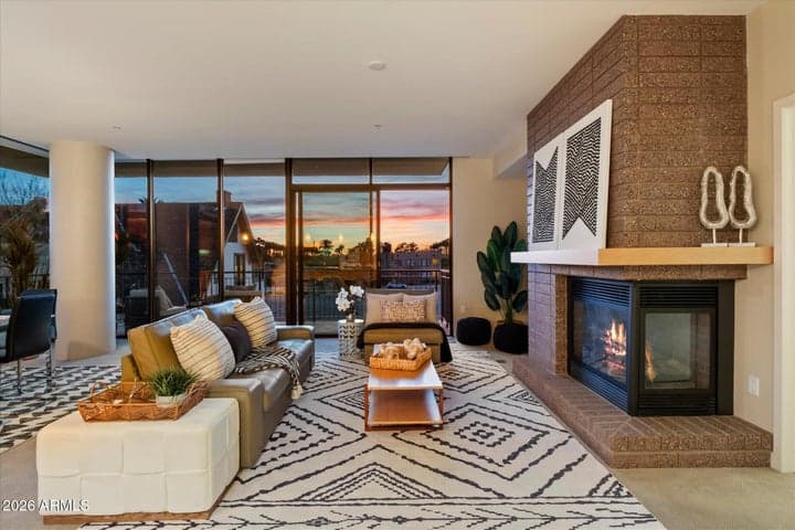 208 W Portland Street #262, Phoenix, AZ