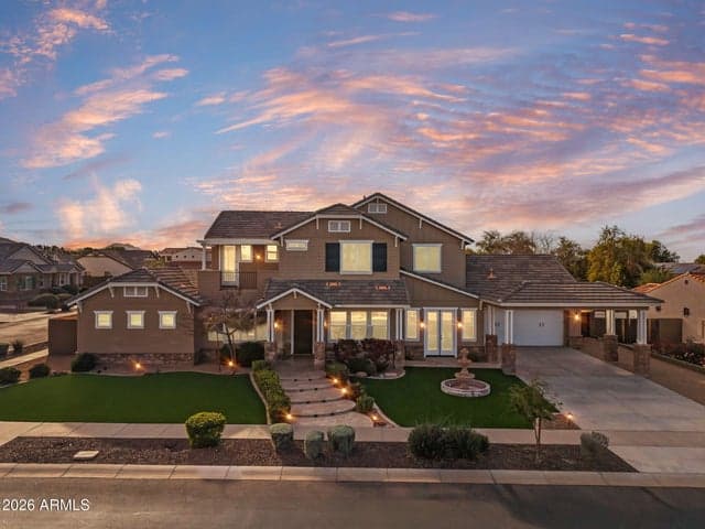 2822 E CONSTANCE Way, Phoenix, AZ