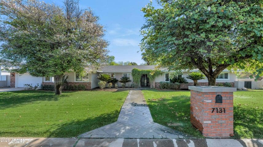 7131 N 12TH Place, Phoenix, AZ
