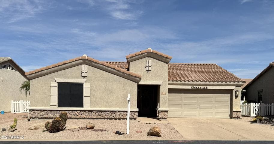 2101 S MERIDIAN Road #255, Apache Junction, AZ