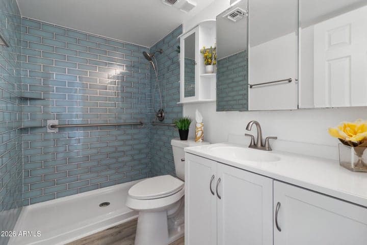 3033 E DEVONSHIRE Avenue #2033, Phoenix, AZ