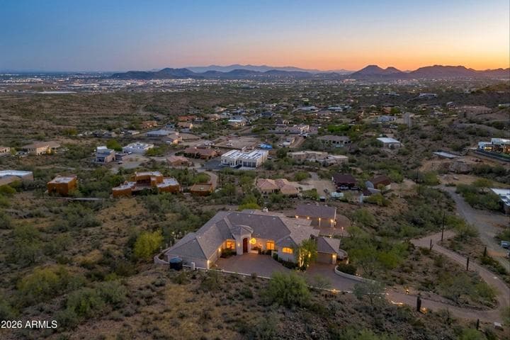 619 E BRILES Road, Phoenix, AZ