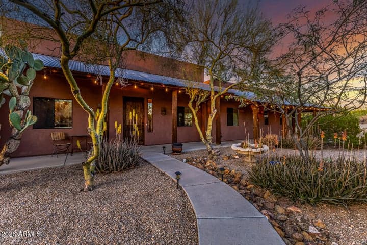 1910 E JOY RANCH Road, Phoenix, AZ