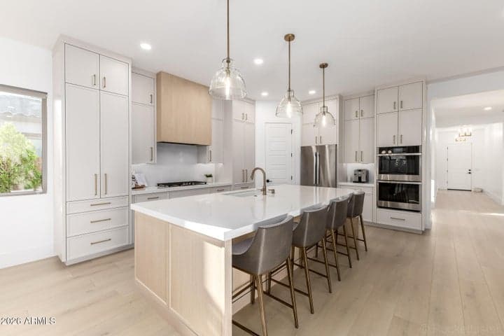 4423 W PARK VIEW Lane, Glendale, AZ