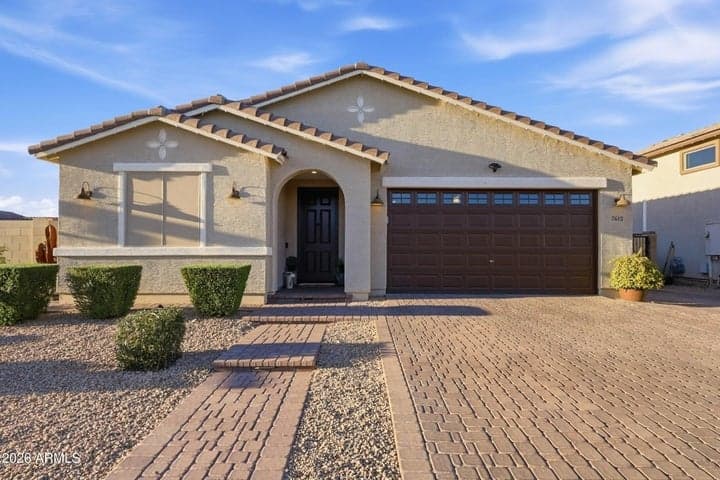 7612 W ILLINI Street, Phoenix, AZ