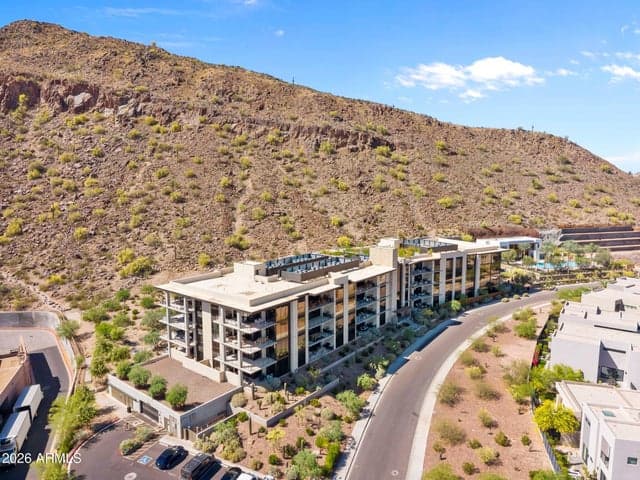 5000 N CAMELBACK RIDGE Drive #208, Scottsdale, AZ