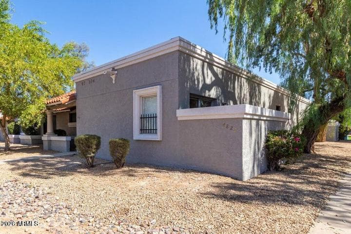 4820 N 89TH Avenue #100, Phoenix, AZ