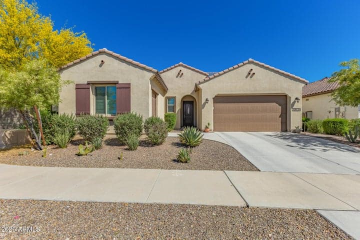 20520 W COLLEGE Drive, Buckeye, AZ