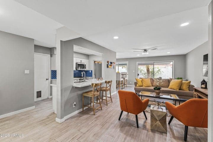 7714 E CHAPARRAL Road, Scottsdale, AZ