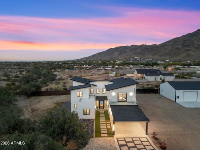 11209 S 39th Lane, Laveen, AZ