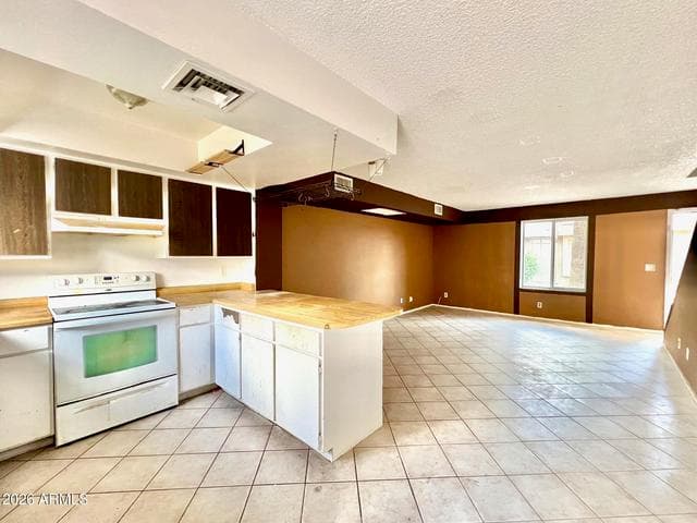 6120 W TOWNLEY Avenue, Glendale, AZ