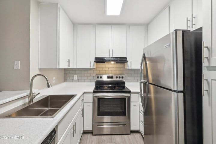 1620 W Southern Avenue #B1, Mesa, AZ
