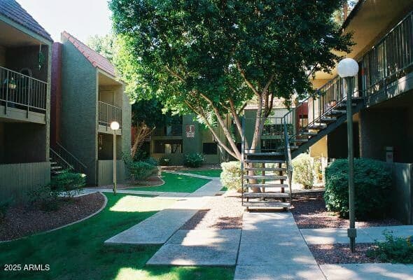 3040 E Shea Boulevard, Phoenix, AZ