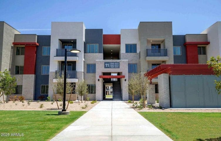 2050 W Southern Avenue #3, Phoenix, AZ