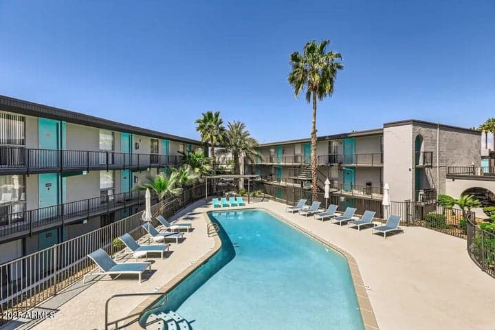 1645 E Thomas Road #St, Phoenix, AZ