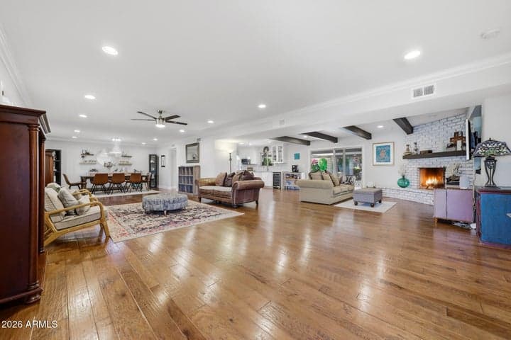 7502 N 10TH Street, Phoenix, AZ