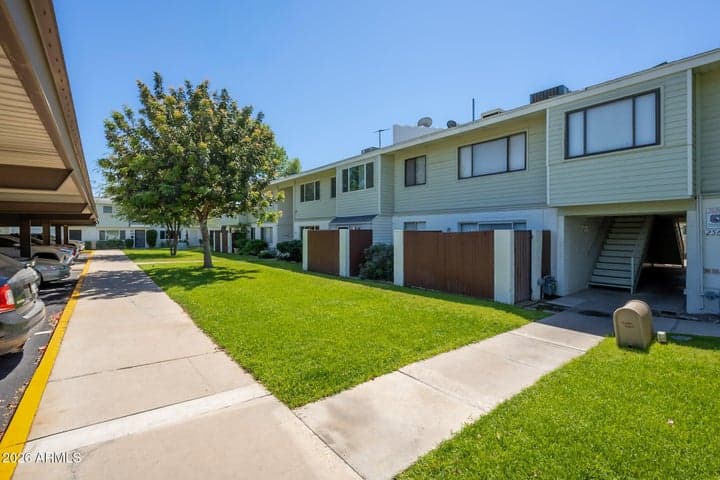 2569 W Berridge Lane #D-115, Phoenix, AZ