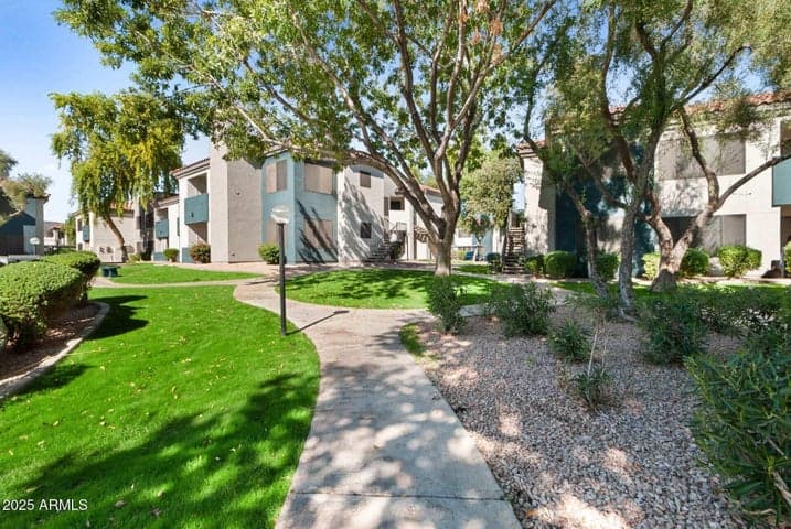 13625 S 48th Street #1, Phoenix, AZ