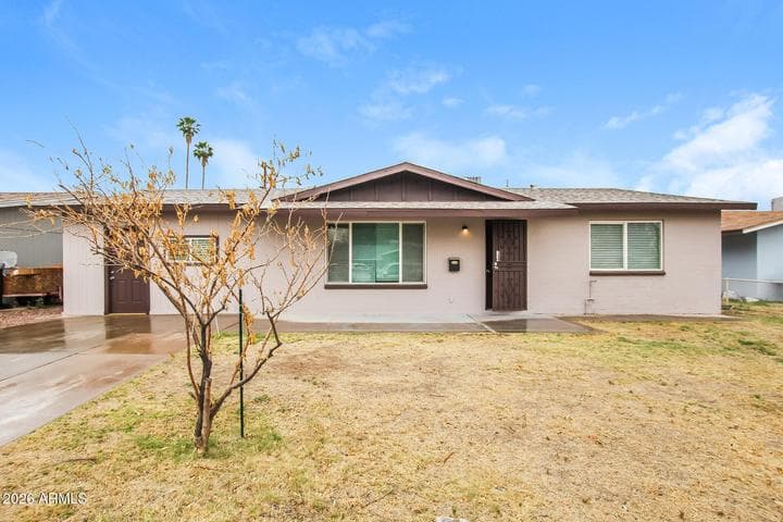 3650 W BERRIDGE Lane, Phoenix, AZ