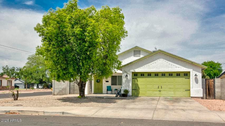 1502 E WHITTON Avenue, Phoenix, AZ