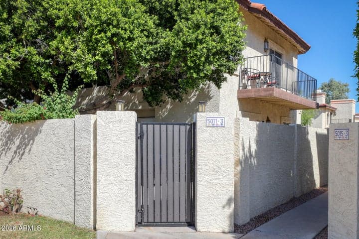 5011 E HAZEL Drive #3, Phoenix, AZ