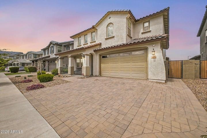 16076 W SOFT WIND Drive, Surprise, AZ