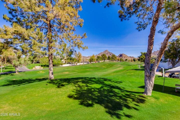 2626 E ARIZONA BILTMORE Circle #40, Phoenix, AZ