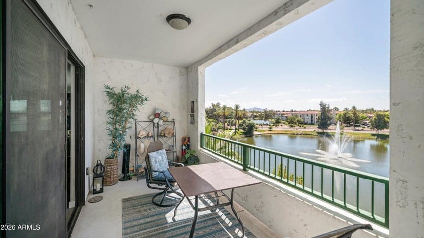 2511 W QUEEN CREEK Road #303, Chandler, AZ