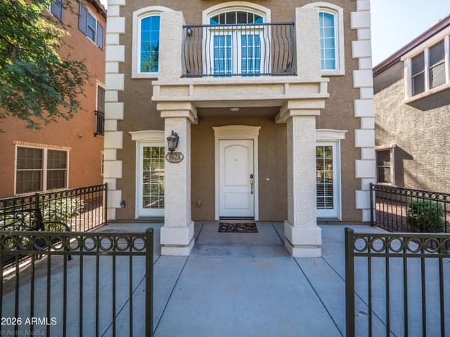 1628 E CANYON CREEK Drive, Gilbert, AZ