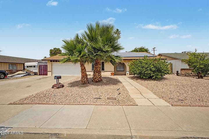 3048 W ACOMA Drive, Phoenix, AZ